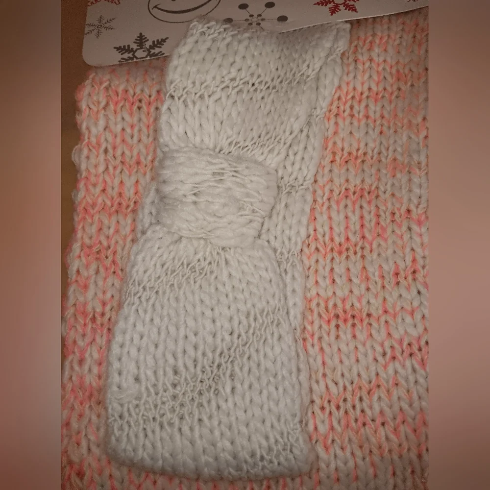 Joe Boxer scarf and headband set - Picture 4 of 4